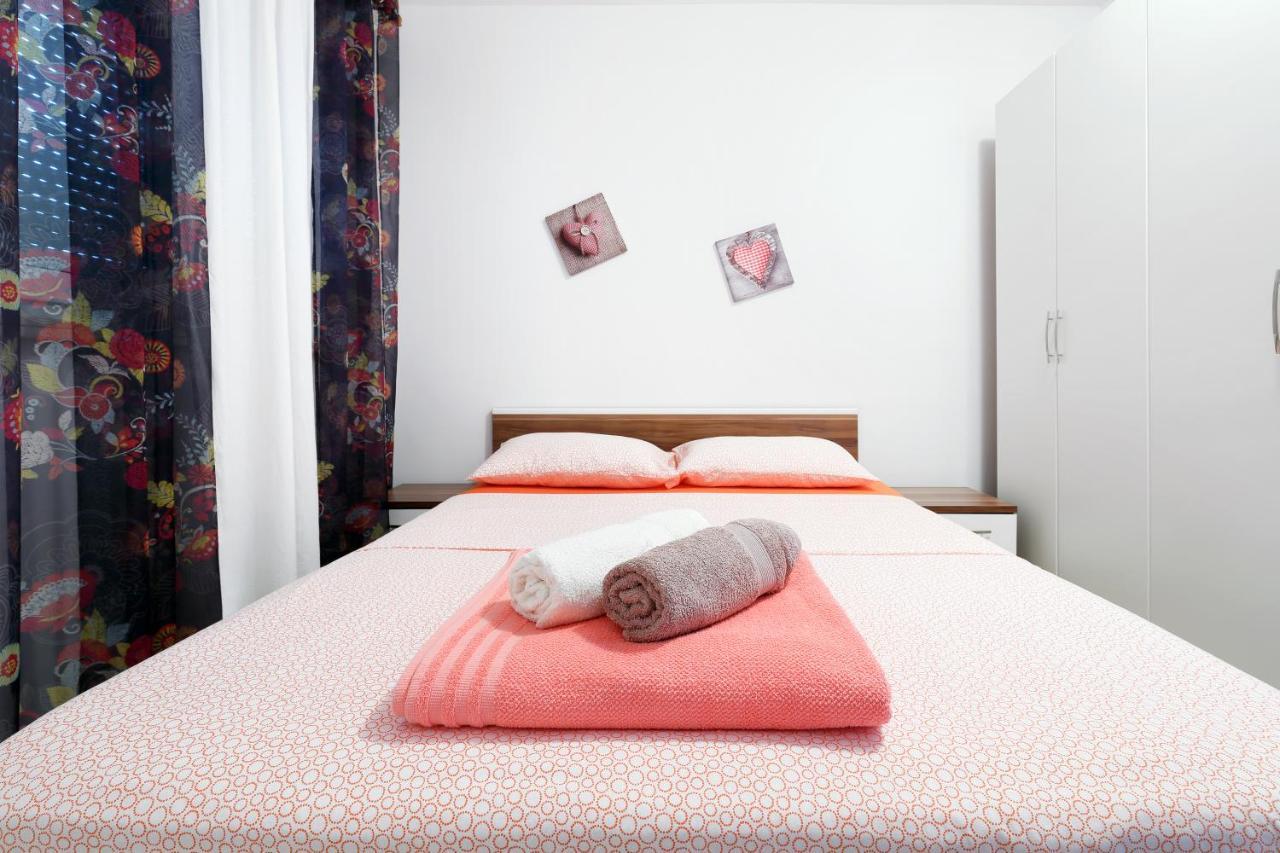 Apartman Don Pag Town Extérieur photo